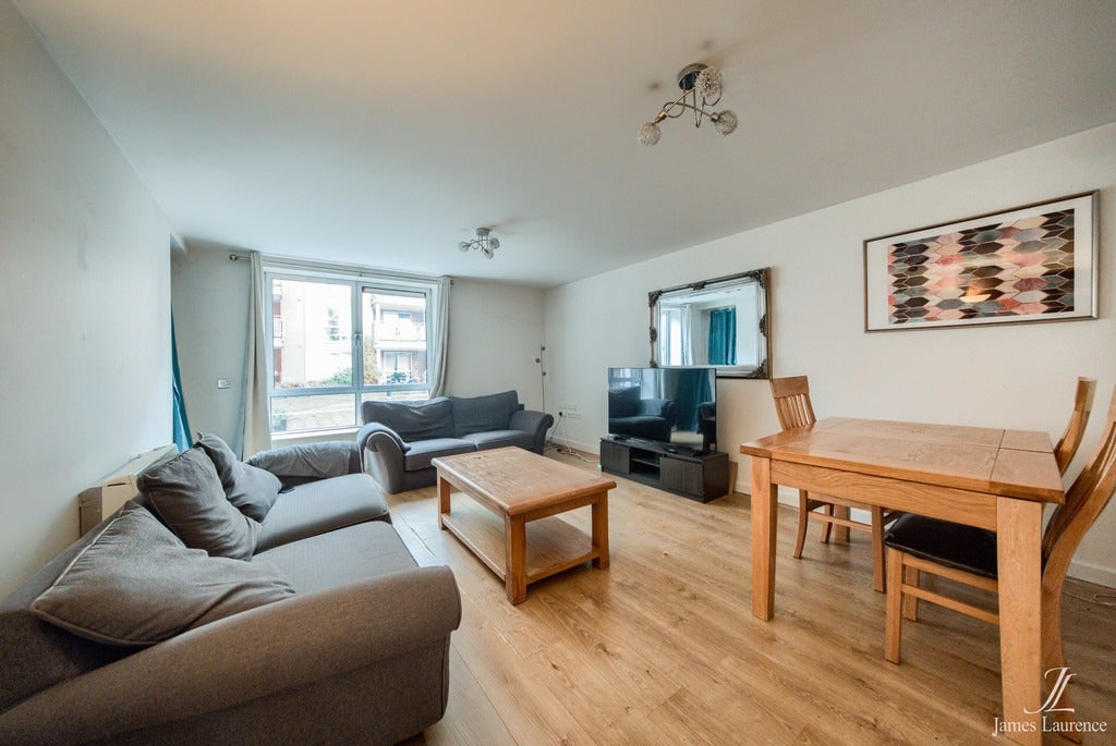 Flat Regent Place in Birmingham
