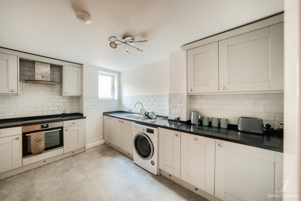 Flat Regent Place in Birmingham