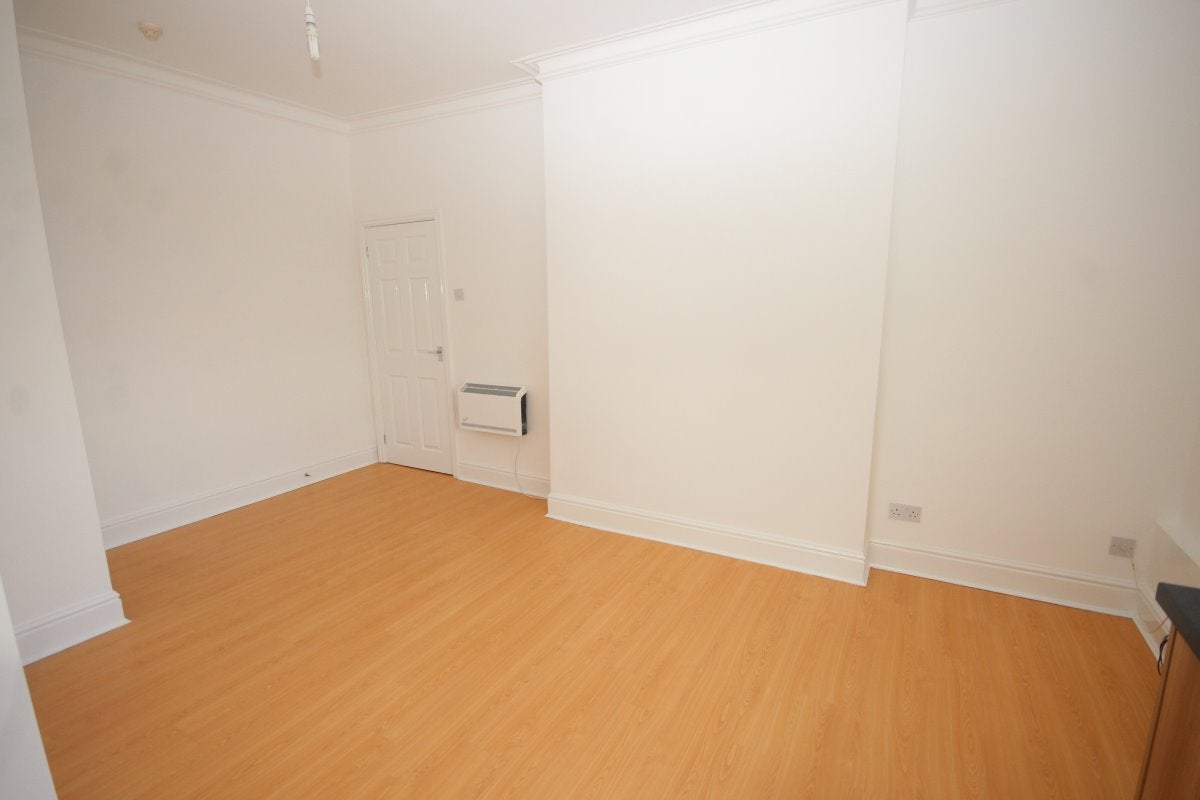 Flat Tarvin Road in Chester