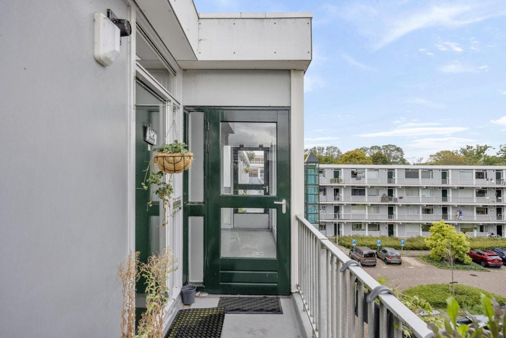 Appartement te koop: Pijperring 110, Delft