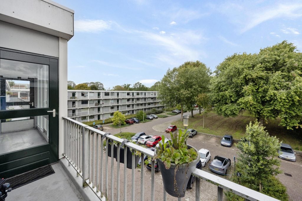 Appartement te koop: Pijperring 110, Delft
