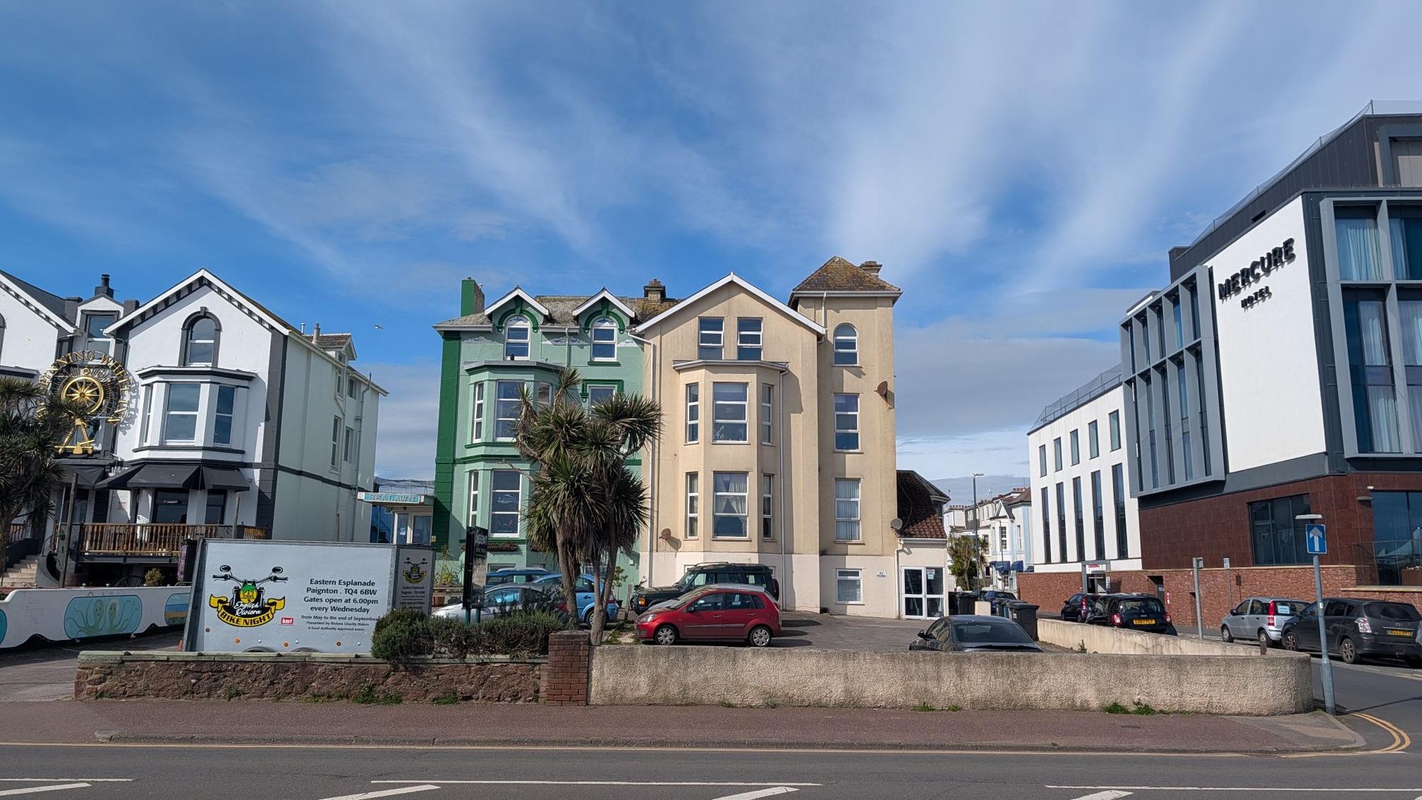Flat Esplanade Road in Paignton
