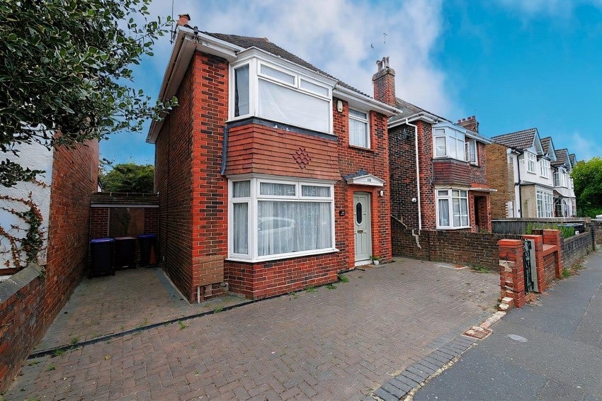House Pavilion Road in Worthing