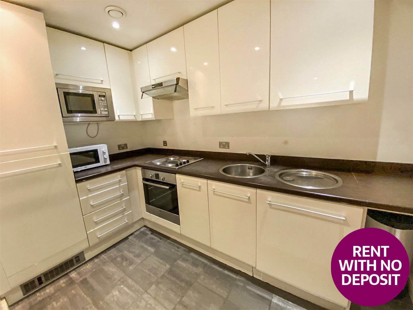 Flat Lower Ormond Street in Manchester