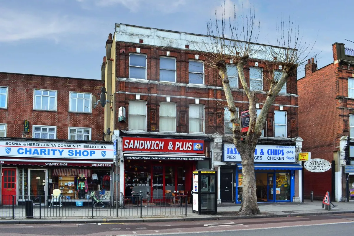 Flat Cricklewood Broadway in Greater London
