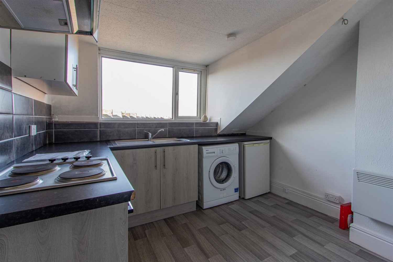 Flat Coldstream Terrace in Cardiff