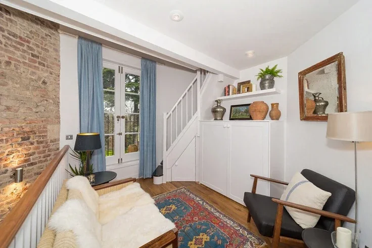House Retreat Road in Greater London