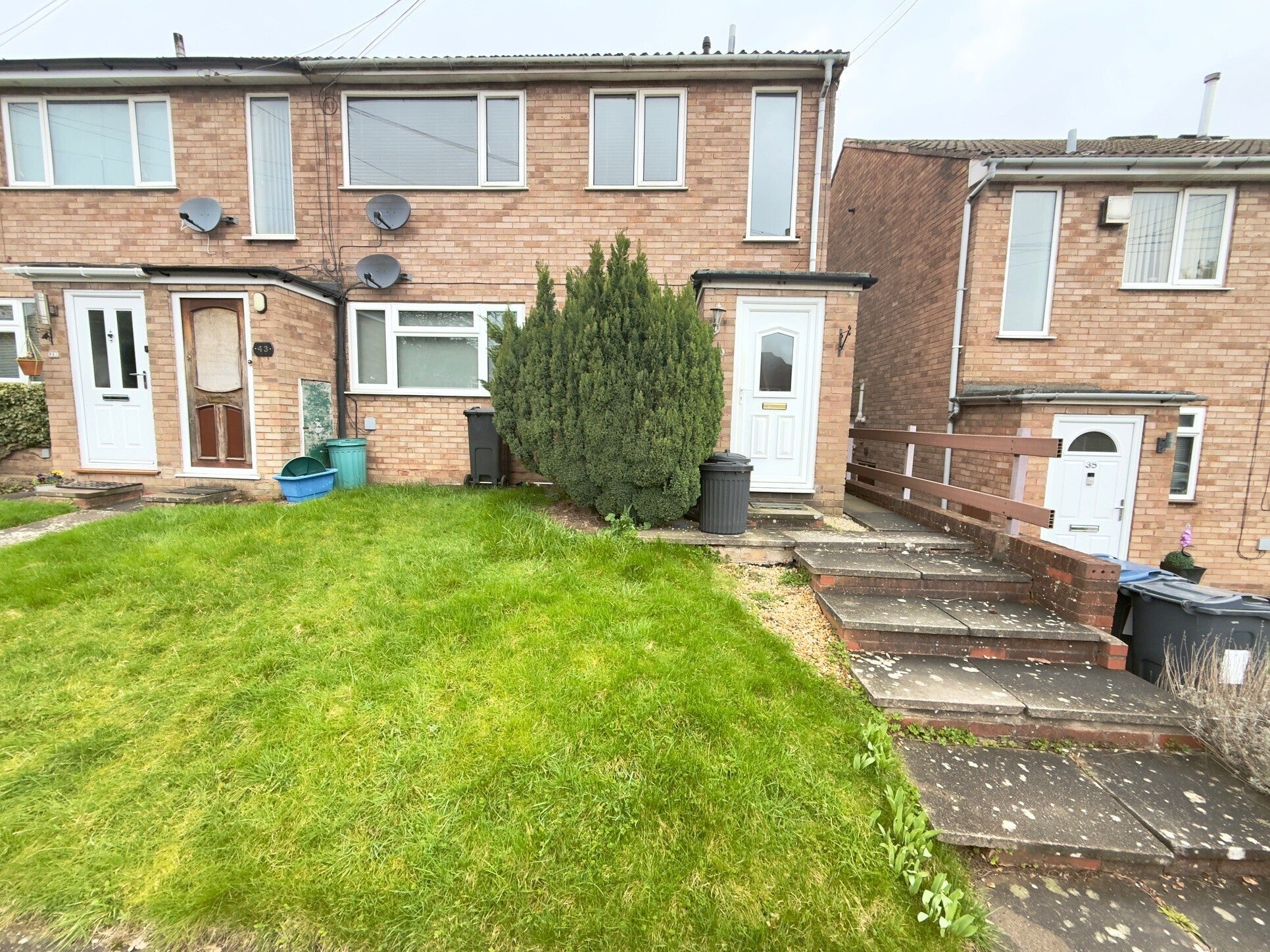 Flat Arden Drive in Birmingham