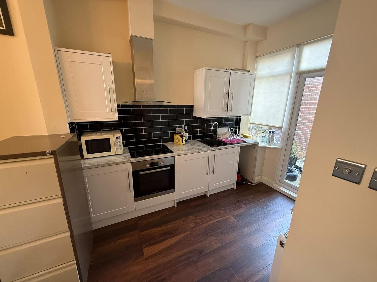 Flat Ballards Lane in Greater London
