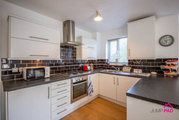 Flat Cheshire Close in Newton-le-Willows