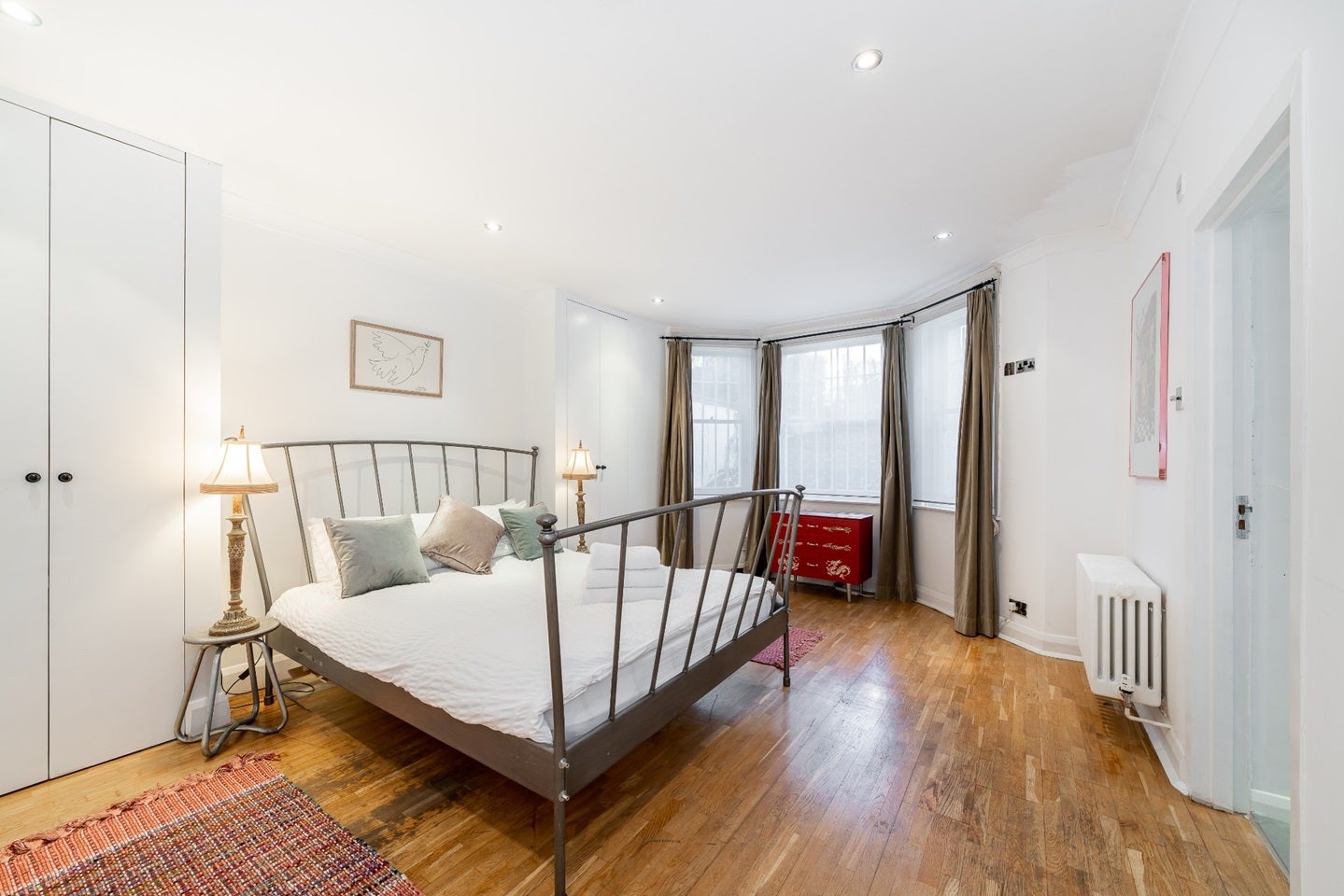 Flat Cambridge Gardens in Greater London