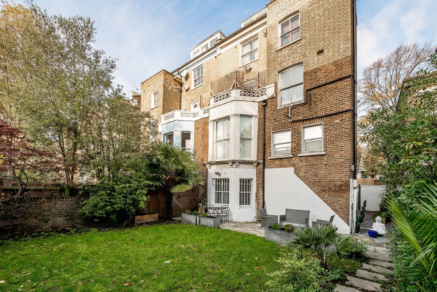 Flat Cambridge Gardens in Greater London