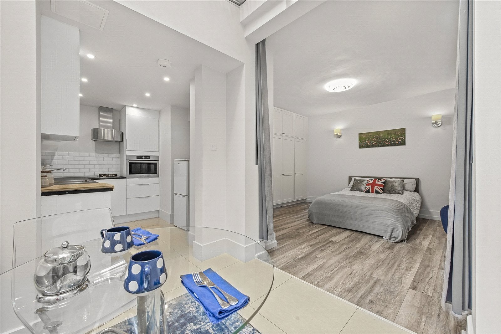 Flat North Audley Street in City of Westminster