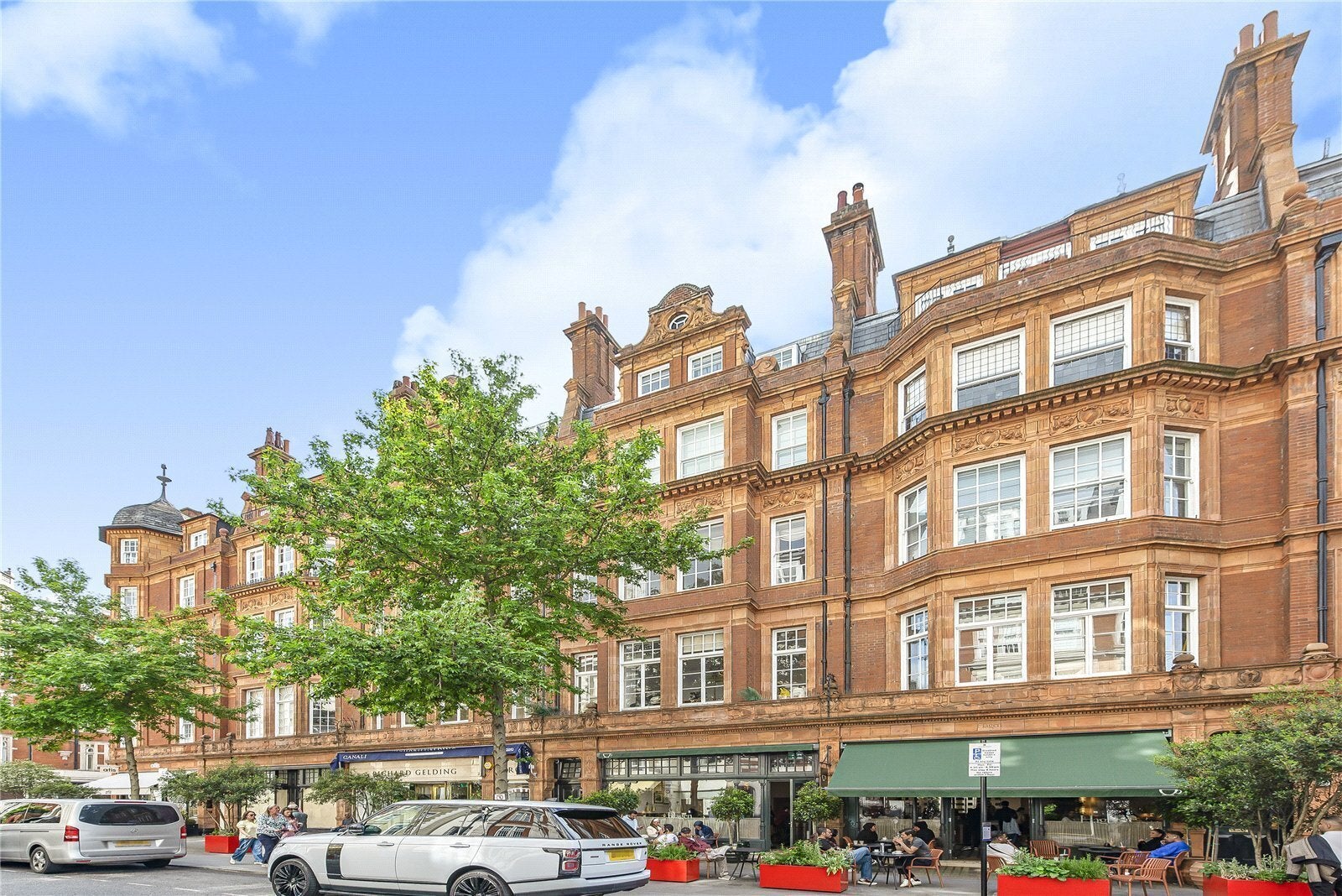 Flat North Audley Street in City of Westminster