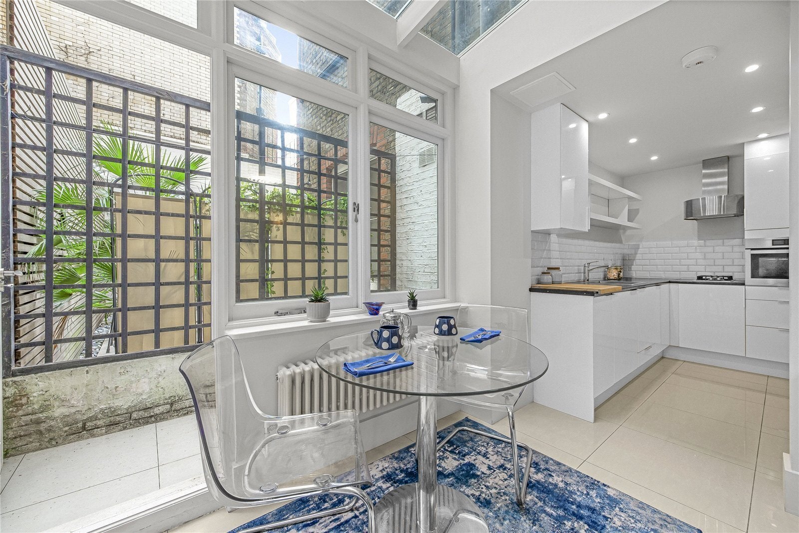 Flat North Audley Street in City of Westminster