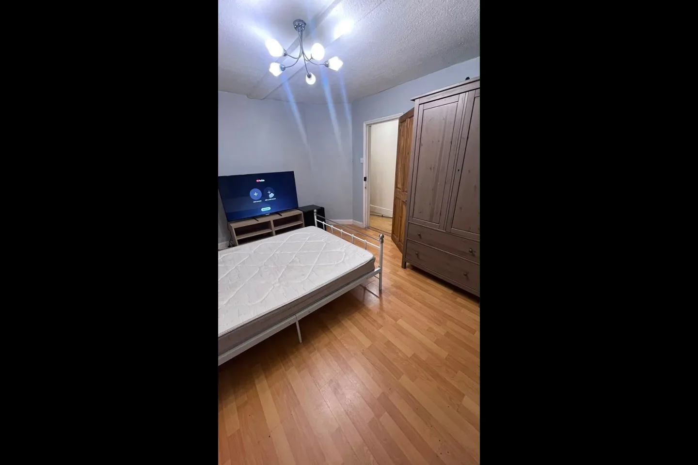 Room Greenwich High Road in Greater London