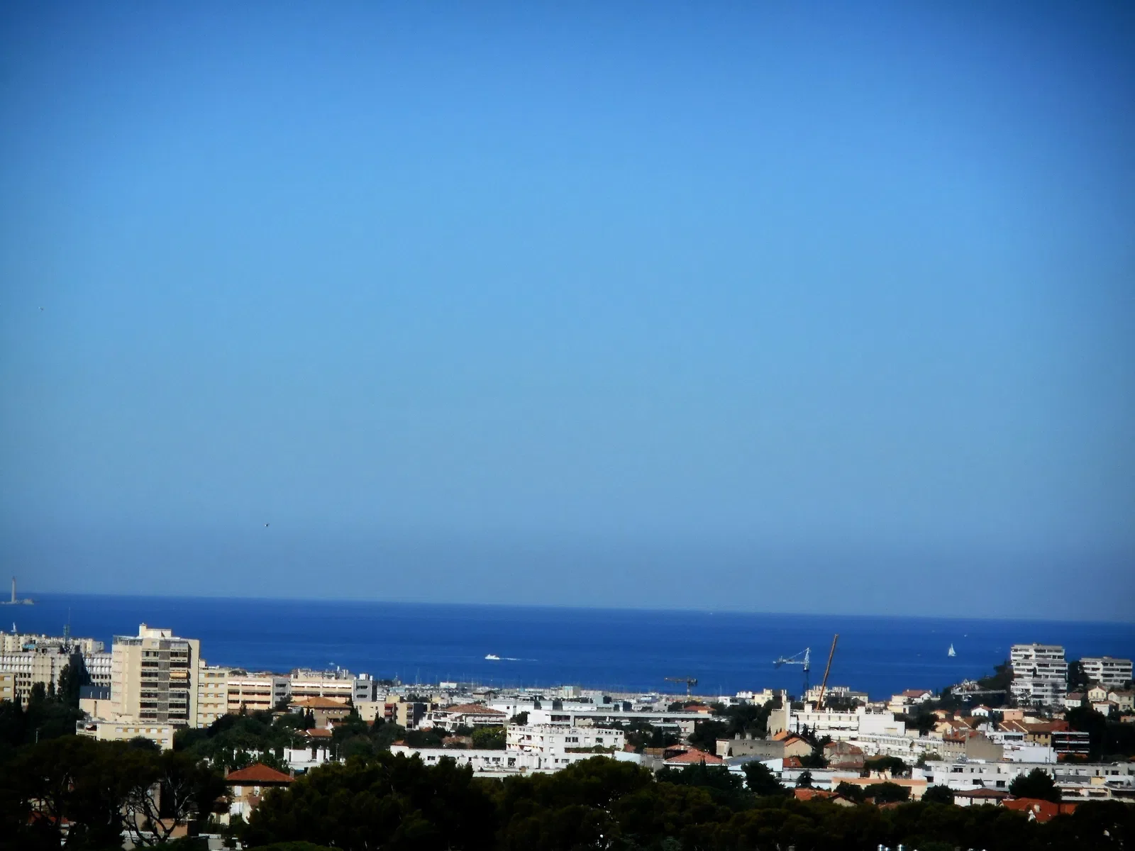 Chambre Avenue de la Panouse à Marseille