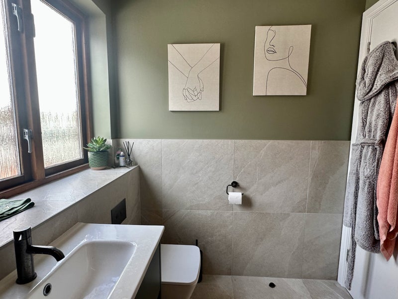 Room West Cottages in Greater London
