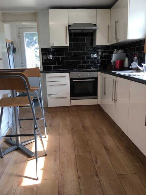 Room Woolwich Road in Greater London