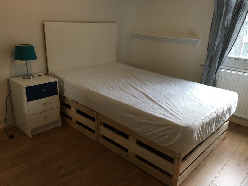 Room Woolwich Road in Greater London