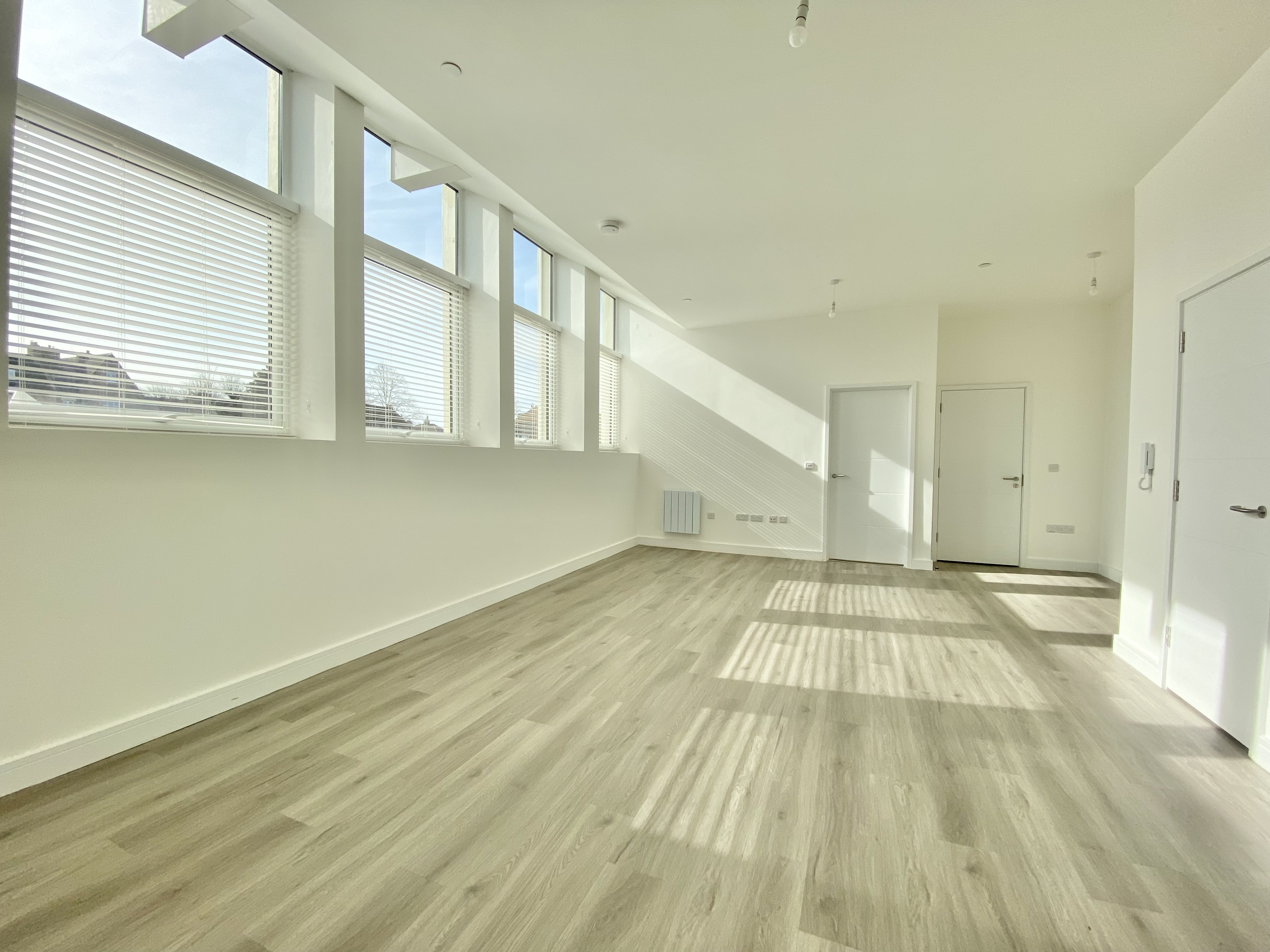 Flat Oundle Road in Peterborough