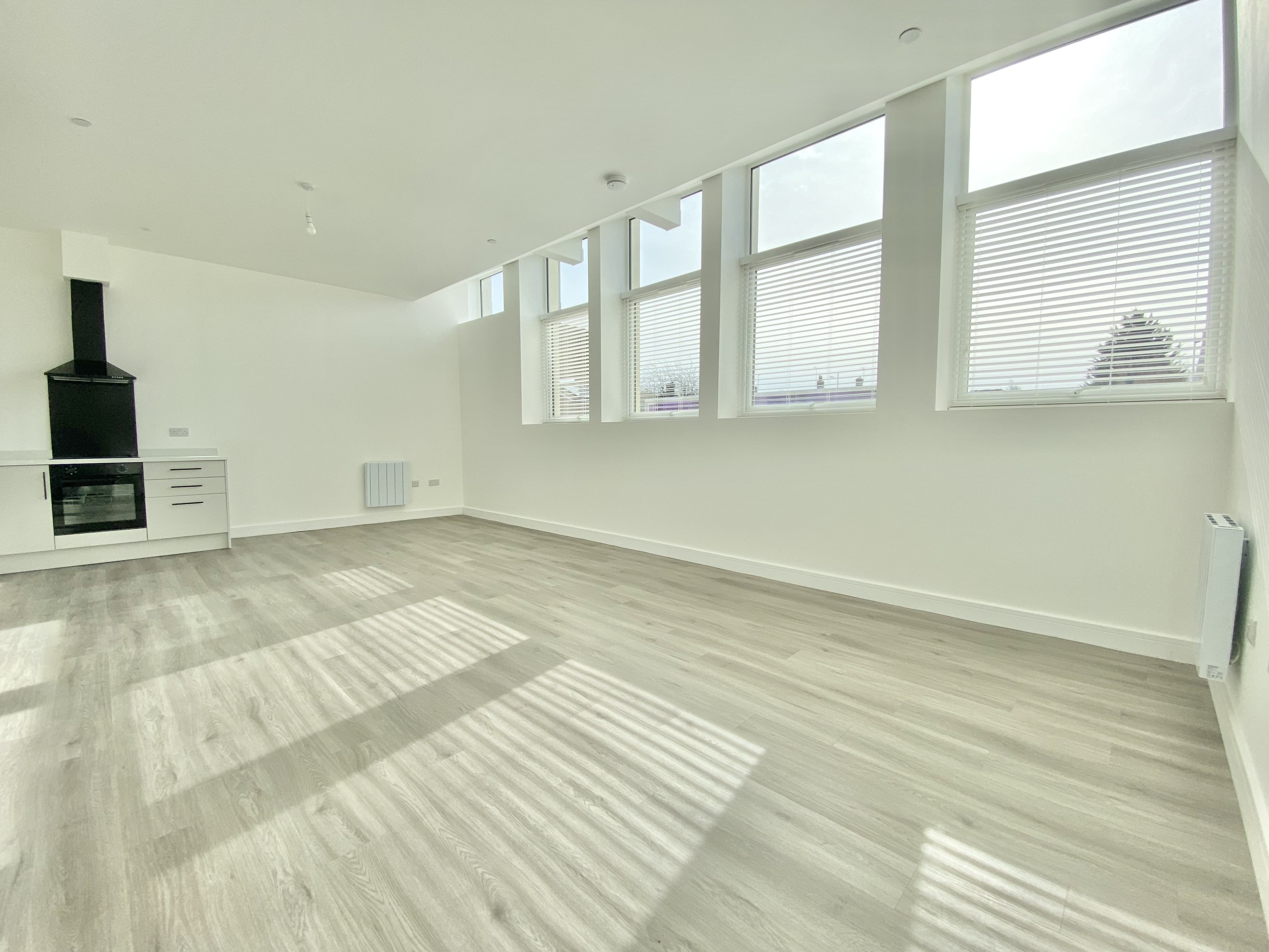 Flat Oundle Road in Peterborough