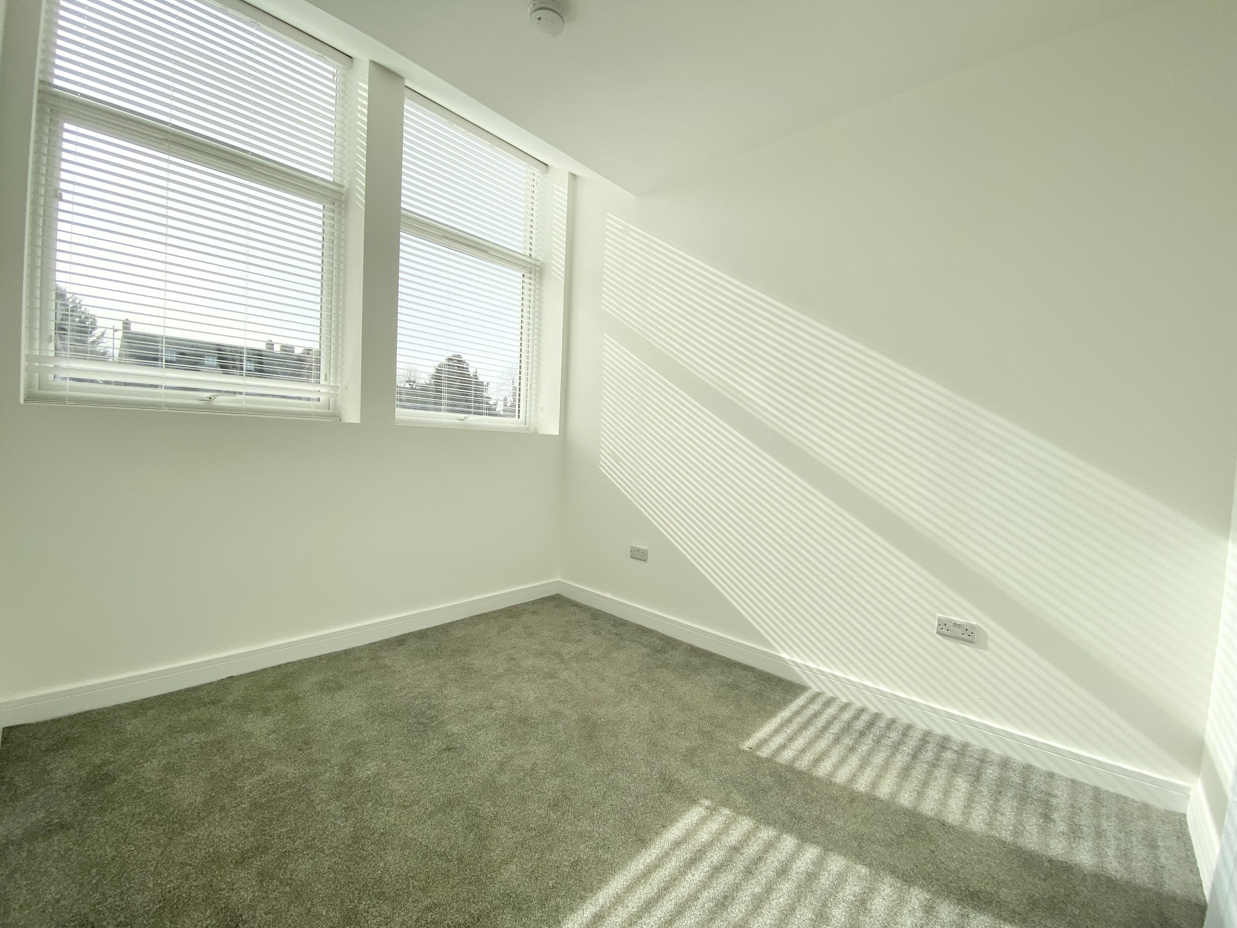 Flat Oundle Road in Peterborough