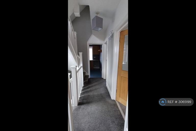 Flat Pine Road in Bournemouth