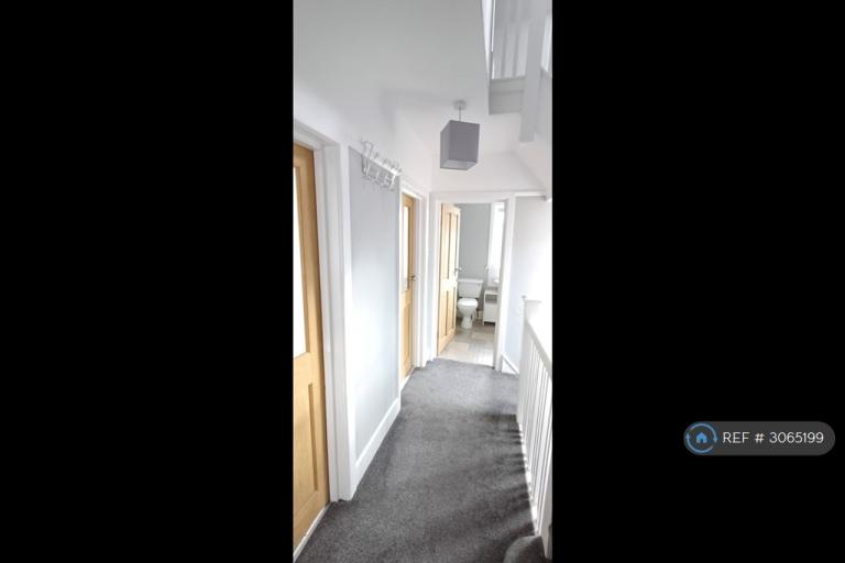 Flat Pine Road in Bournemouth