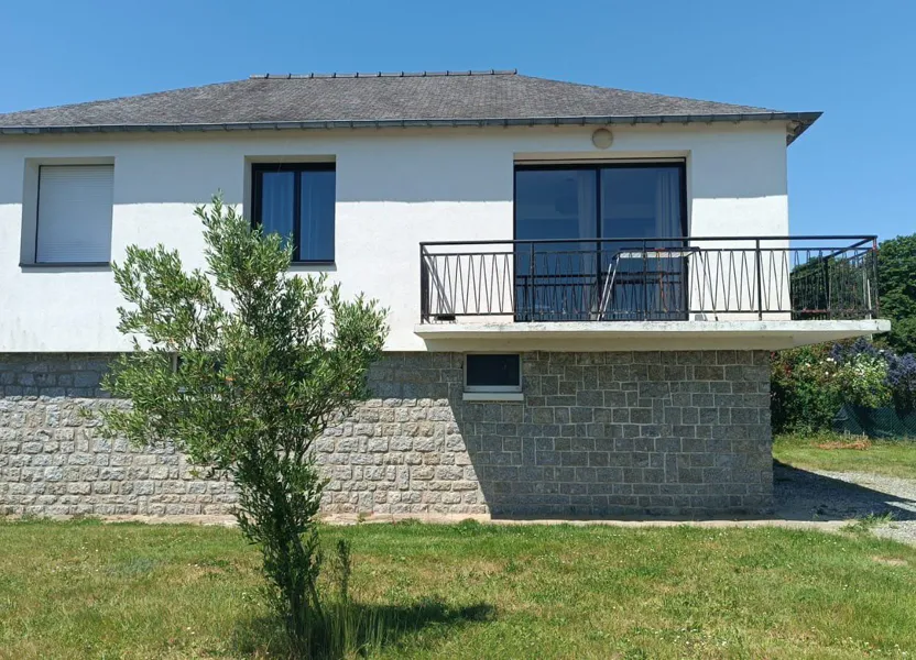 House Avenue du Colonel Clarke in La Mézière