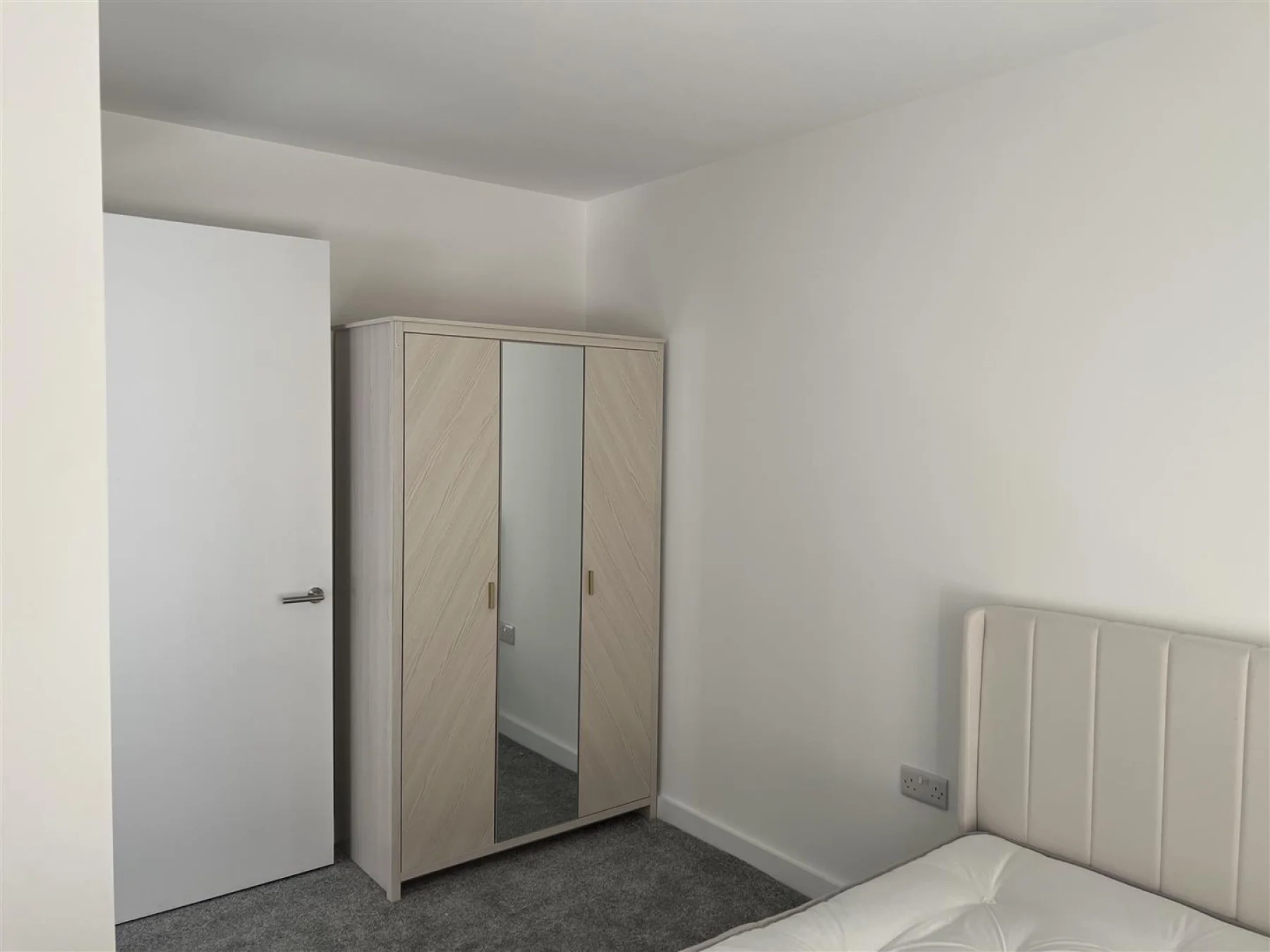 Flat Ordsall Lane in Salford