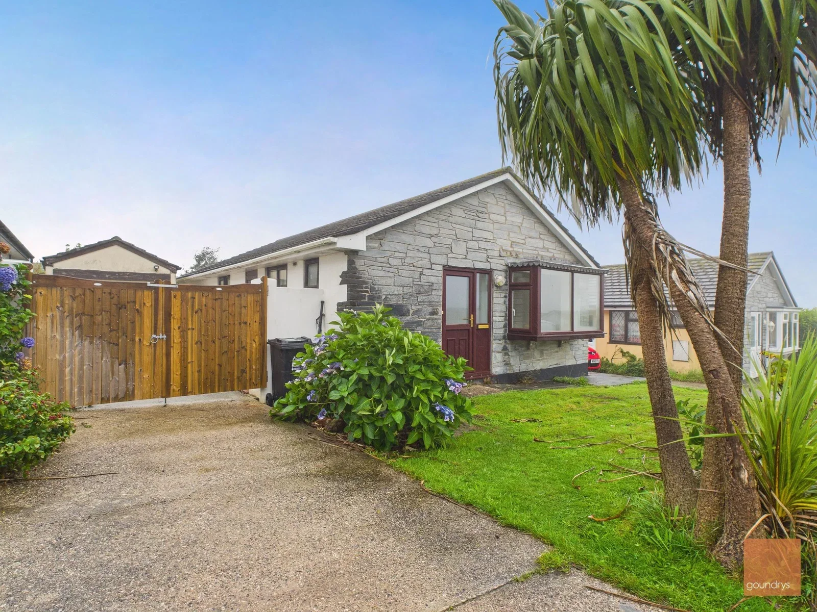 House Durning Road in St. Agnes