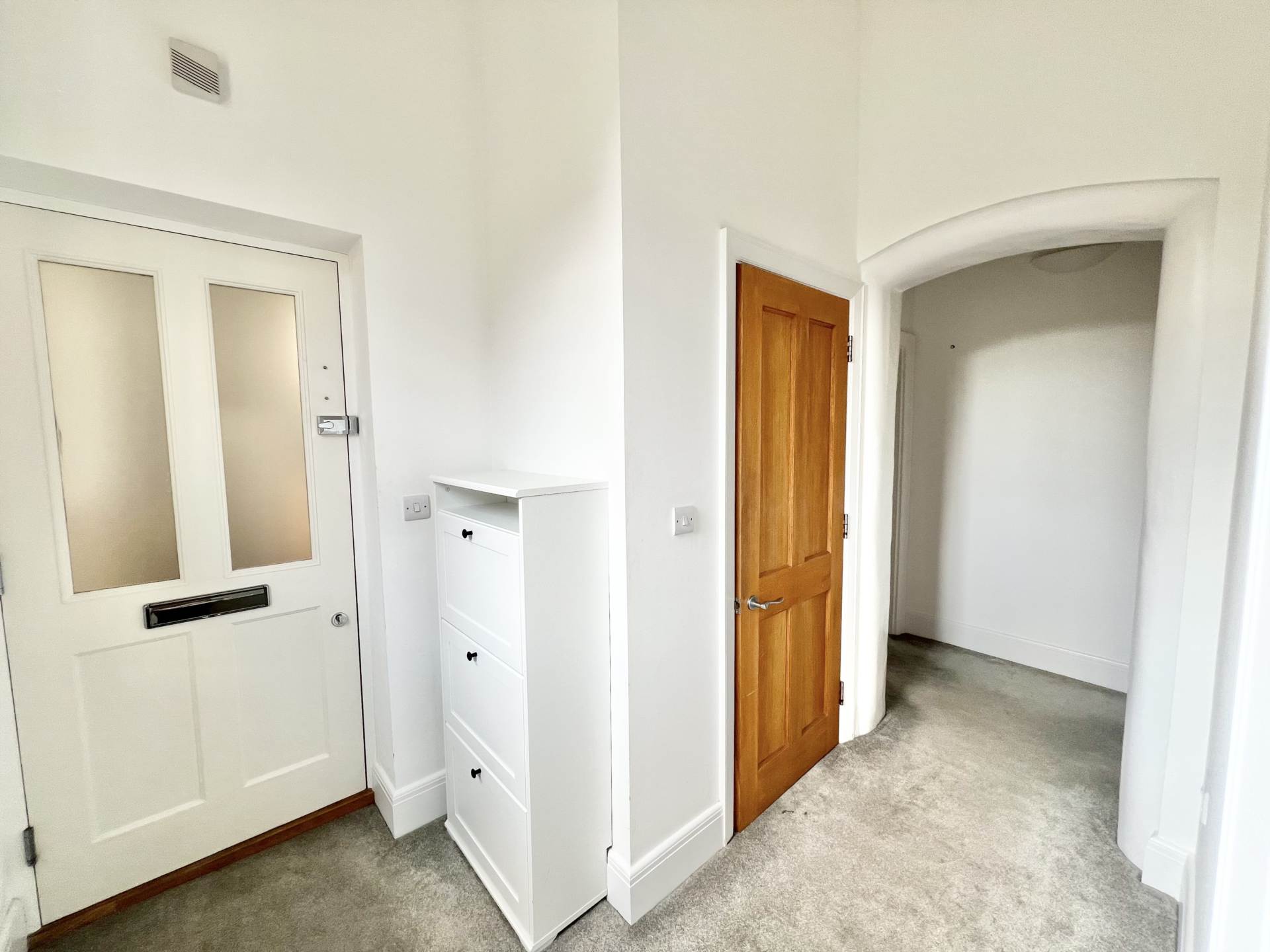 Flat Pastoral Way in Brentwood