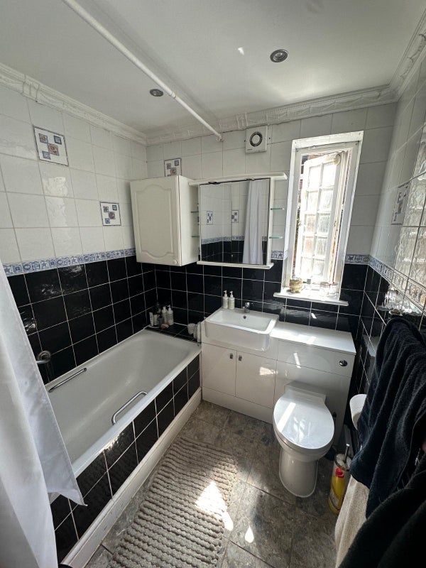 Room Bevenden Street in Greater London