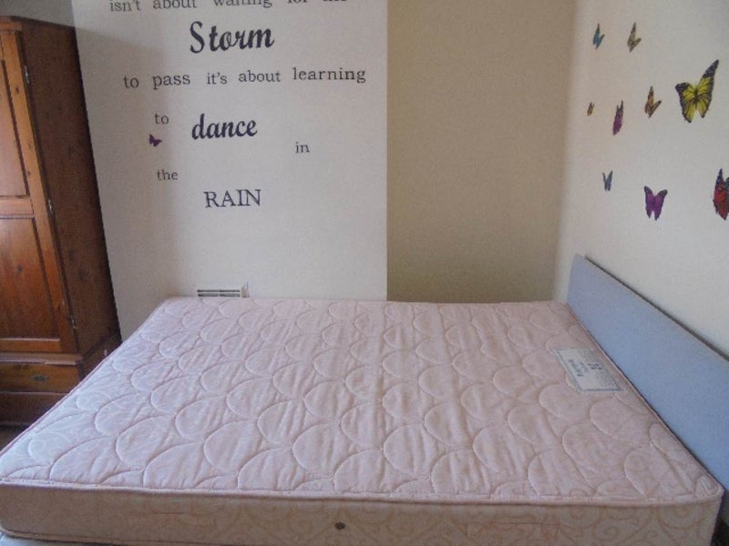 Room Darnley Street in Stoke-on-Trent