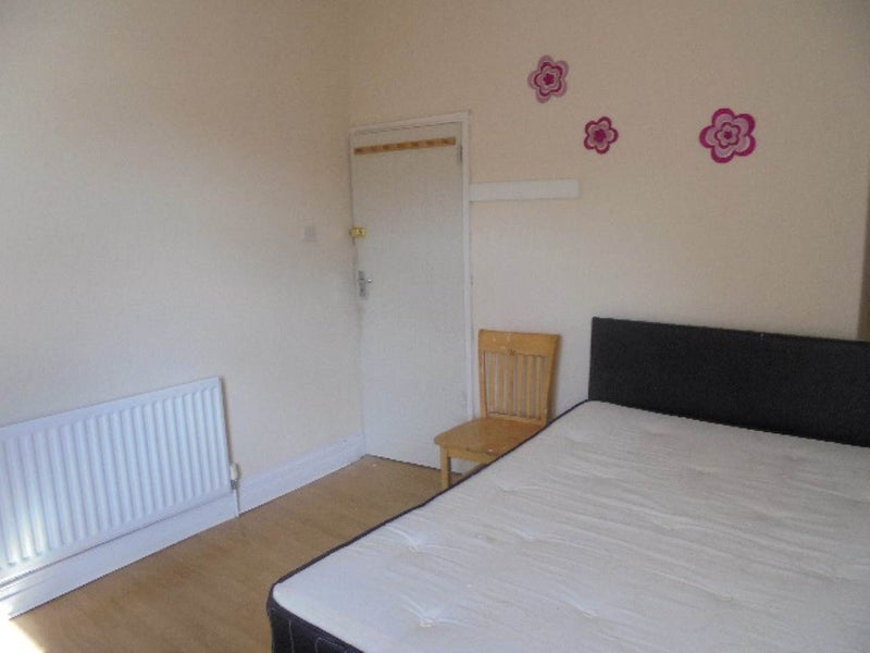 Room Darnley Street in Stoke-on-Trent