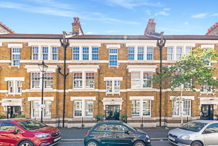 Flat Bryanston Street in London