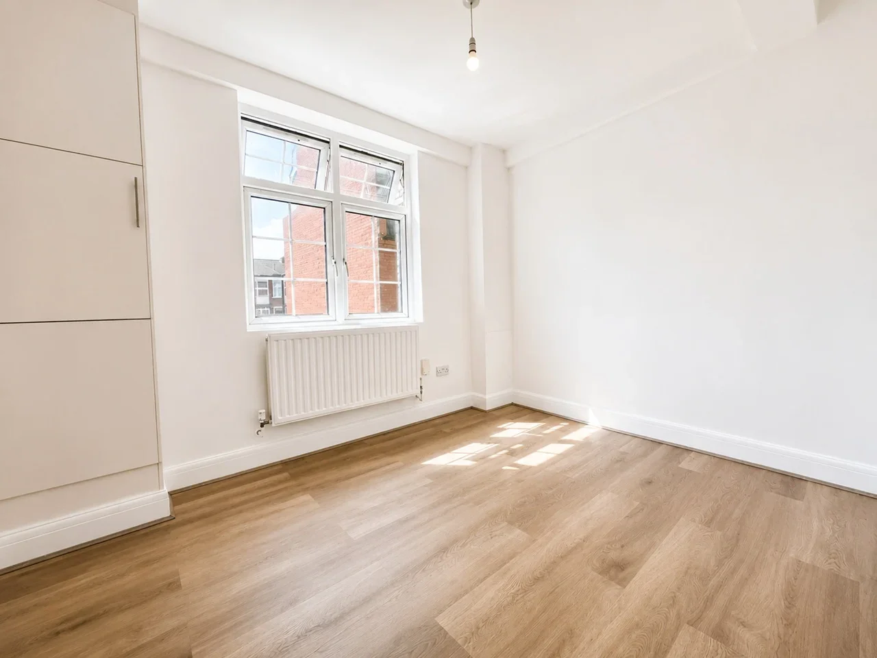Flat Beatty Road in Greater London