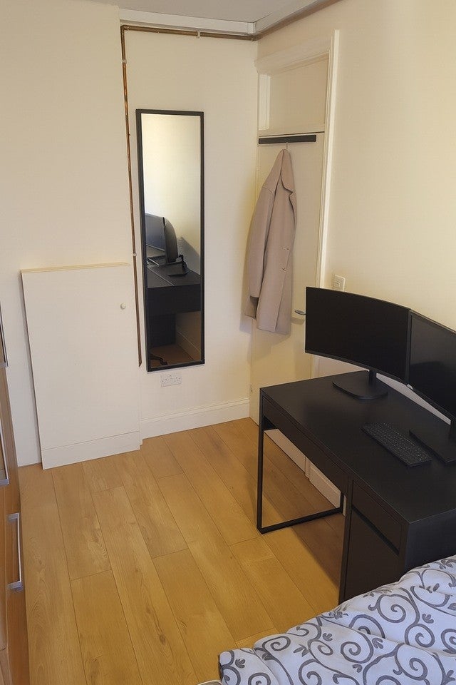 Room Galleywall Road in Greater London