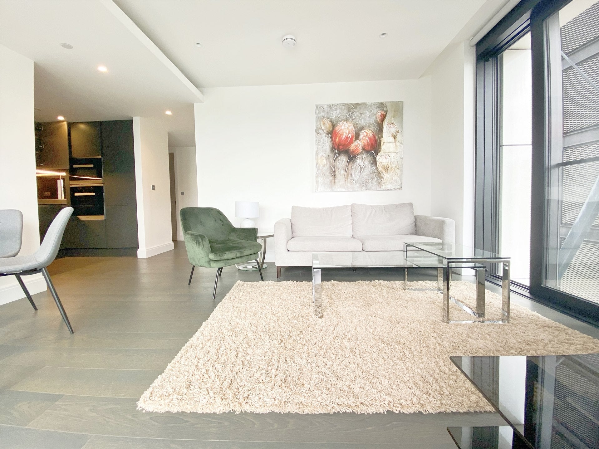 Flat Albert Embankment in Greater London