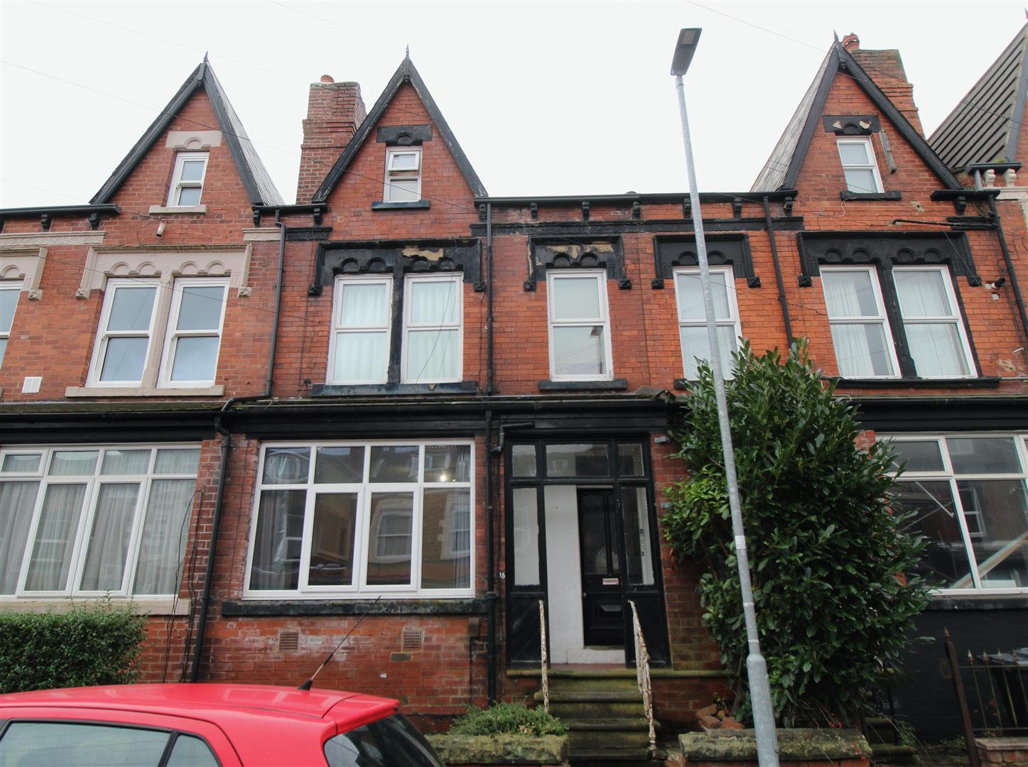 Flat Roman Place in Leeds