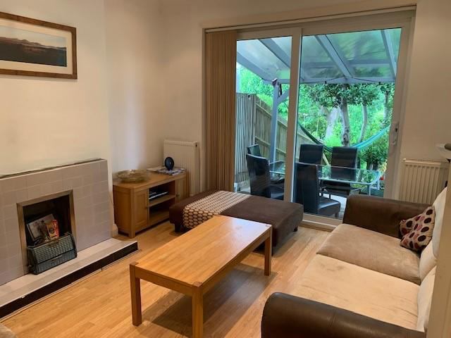 Room Wentworth Avenue in Greater London