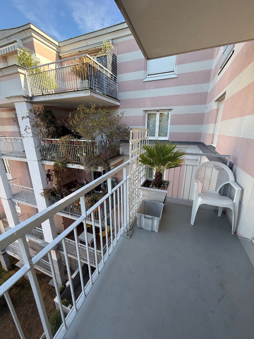 Flat Avenue du Général Leclerc in L'Haÿ-les-Roses