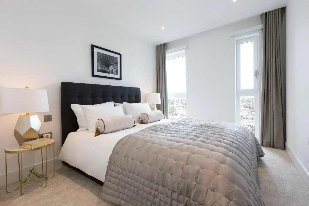 Flat New Drum Street in Greater London