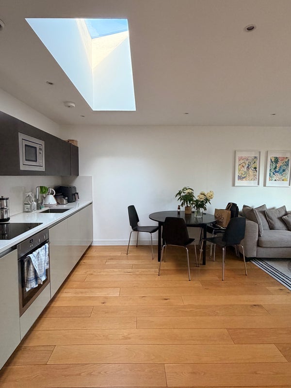 Room Essex Road in Greater London