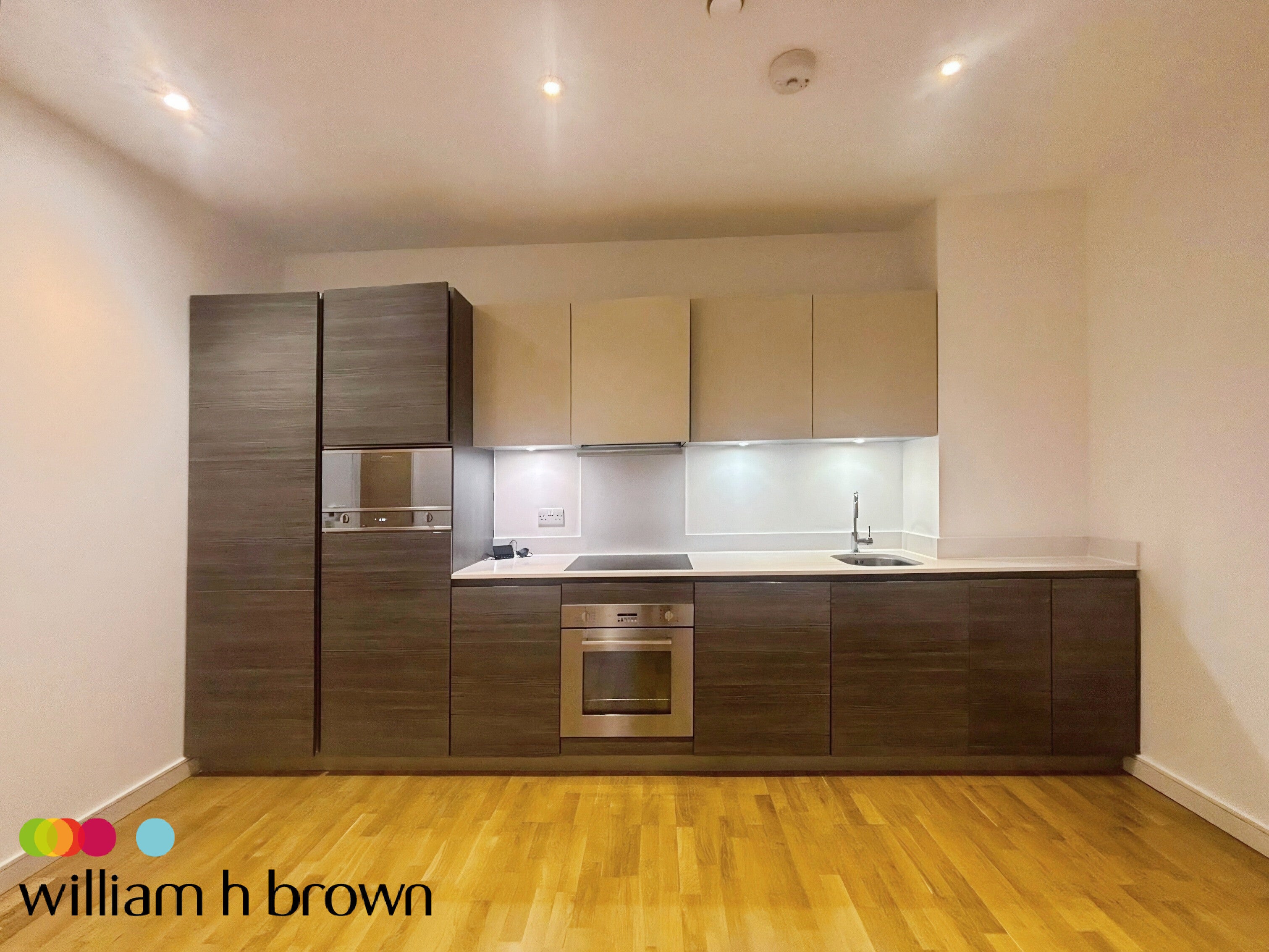 Flat Grimshaw Way in Greater London