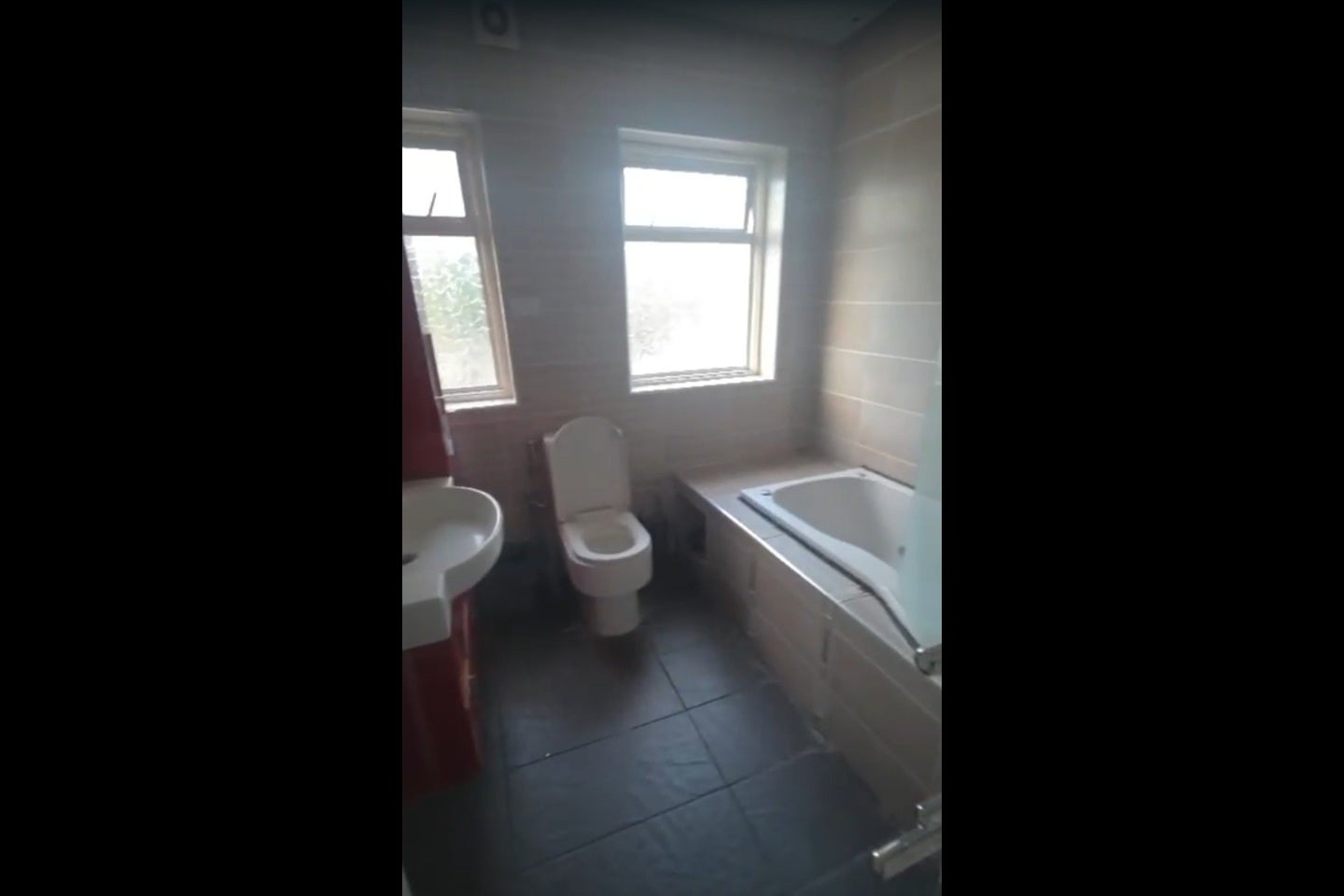 Room Dawlish Drive in Greater London