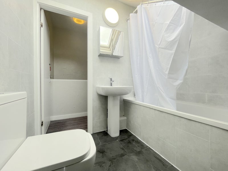 Room Beechwood View in Leeds