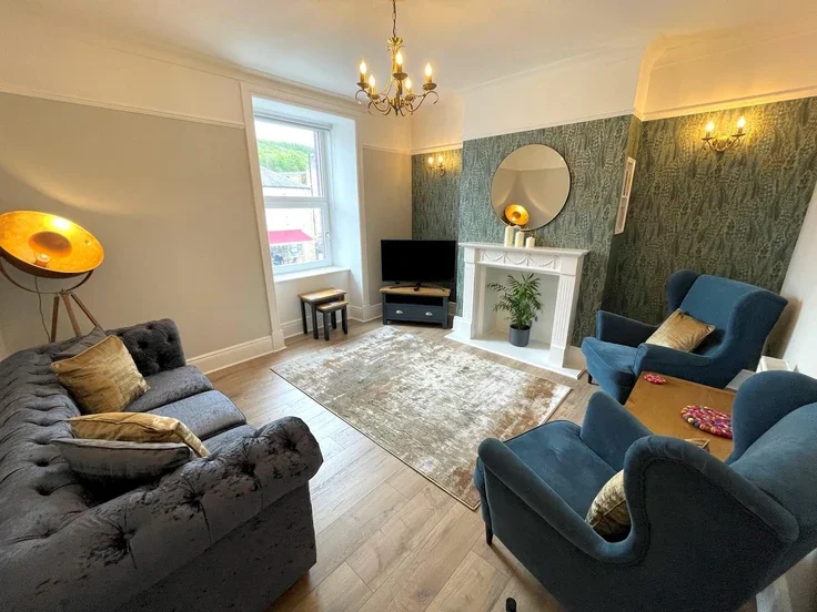 Flat Gladstone Place in Kirkcudbright