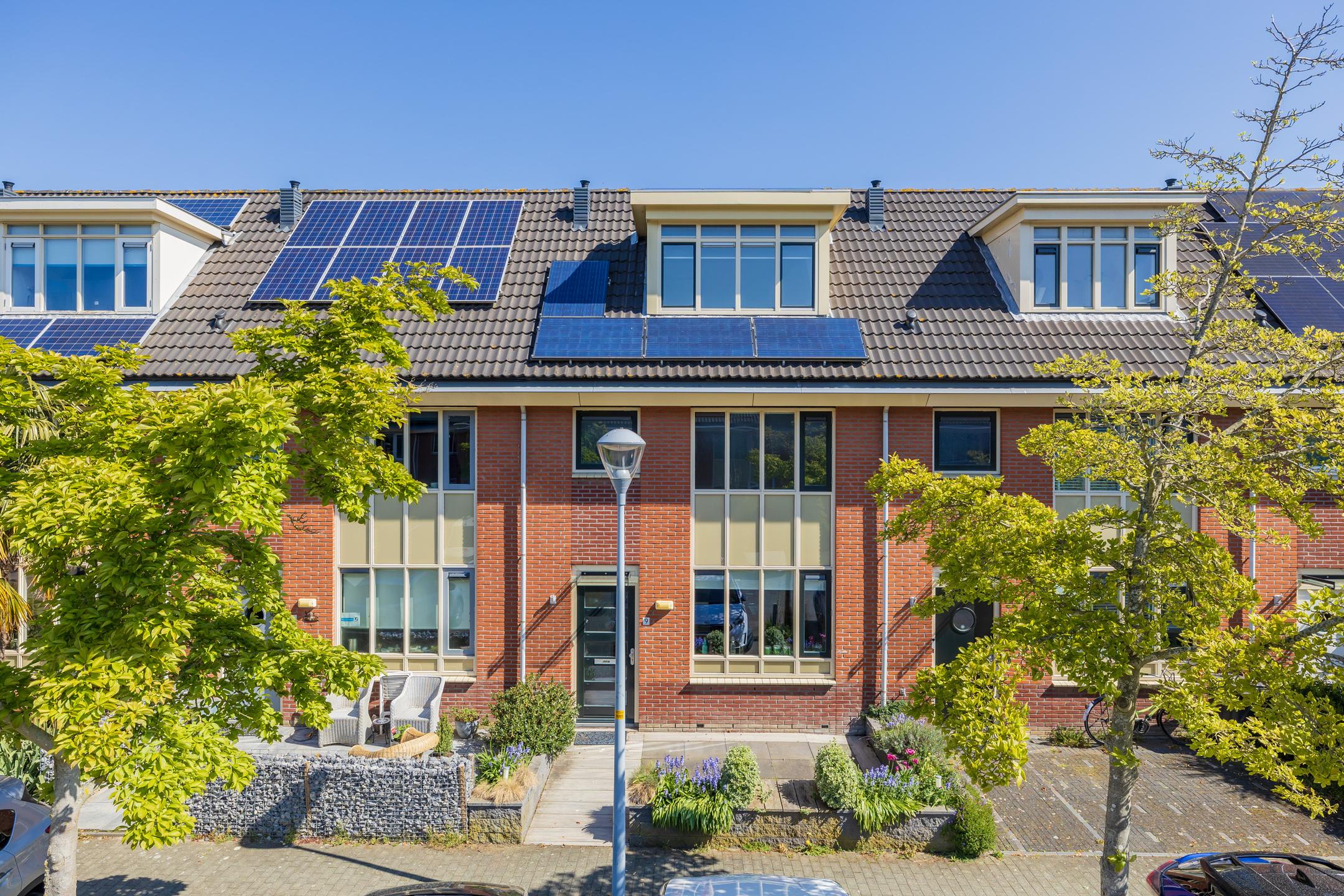Huis La Bohèmeplantsoen 9 in Nieuw-Vennep